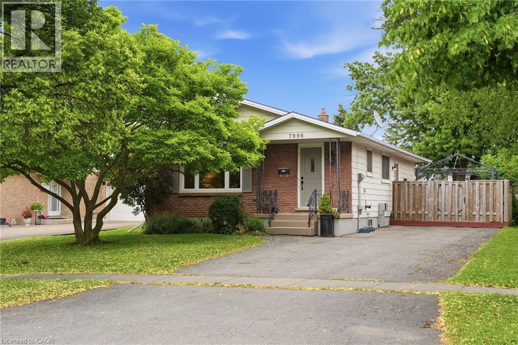 7996 Paddock Trail, Niagara Falls, Ontario  L2H 1X2 - Photo 4 - 40839229