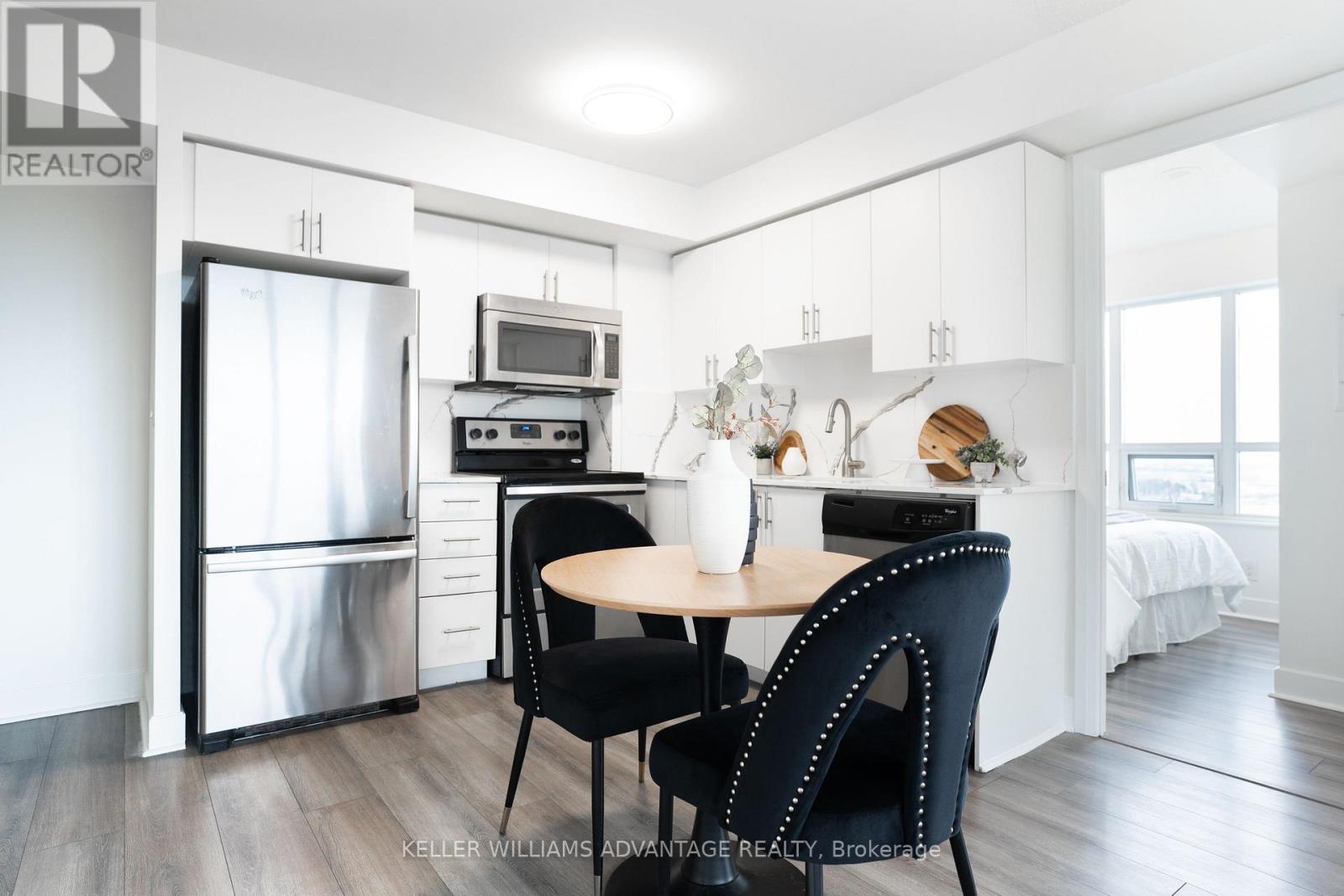 1008 - 6 Eva Road, Toronto, Ontario  M9C 0B1 - Photo 4 - W13459164