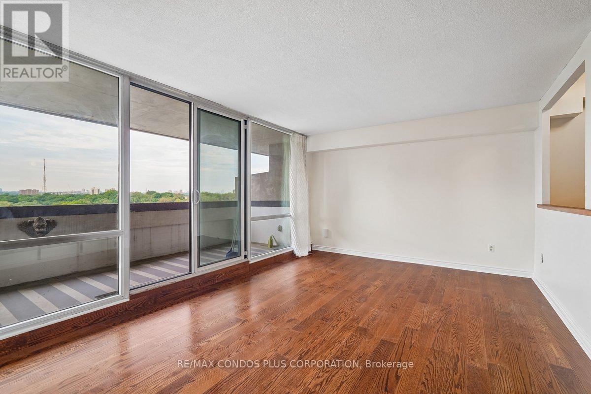 1307 - 250 Scarlett Road, Toronto, Ontario  M6N 4X5 - Photo 7 - W13459170