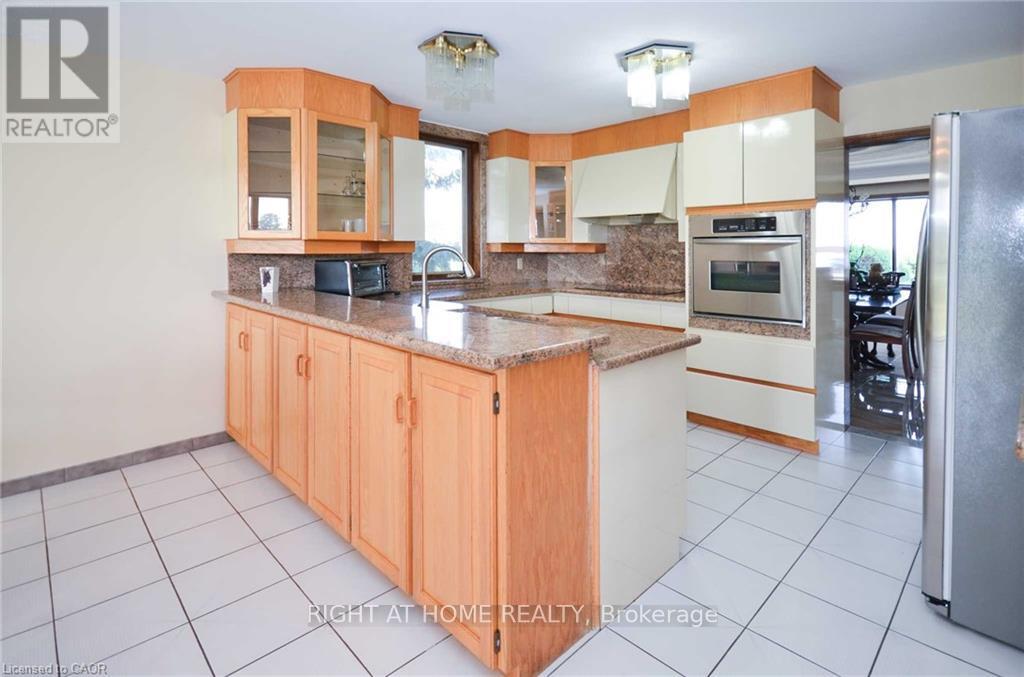 568 Ridge Road, Hamilton, Ontario  L8J 2Y6 - Photo 32 - X12923618
