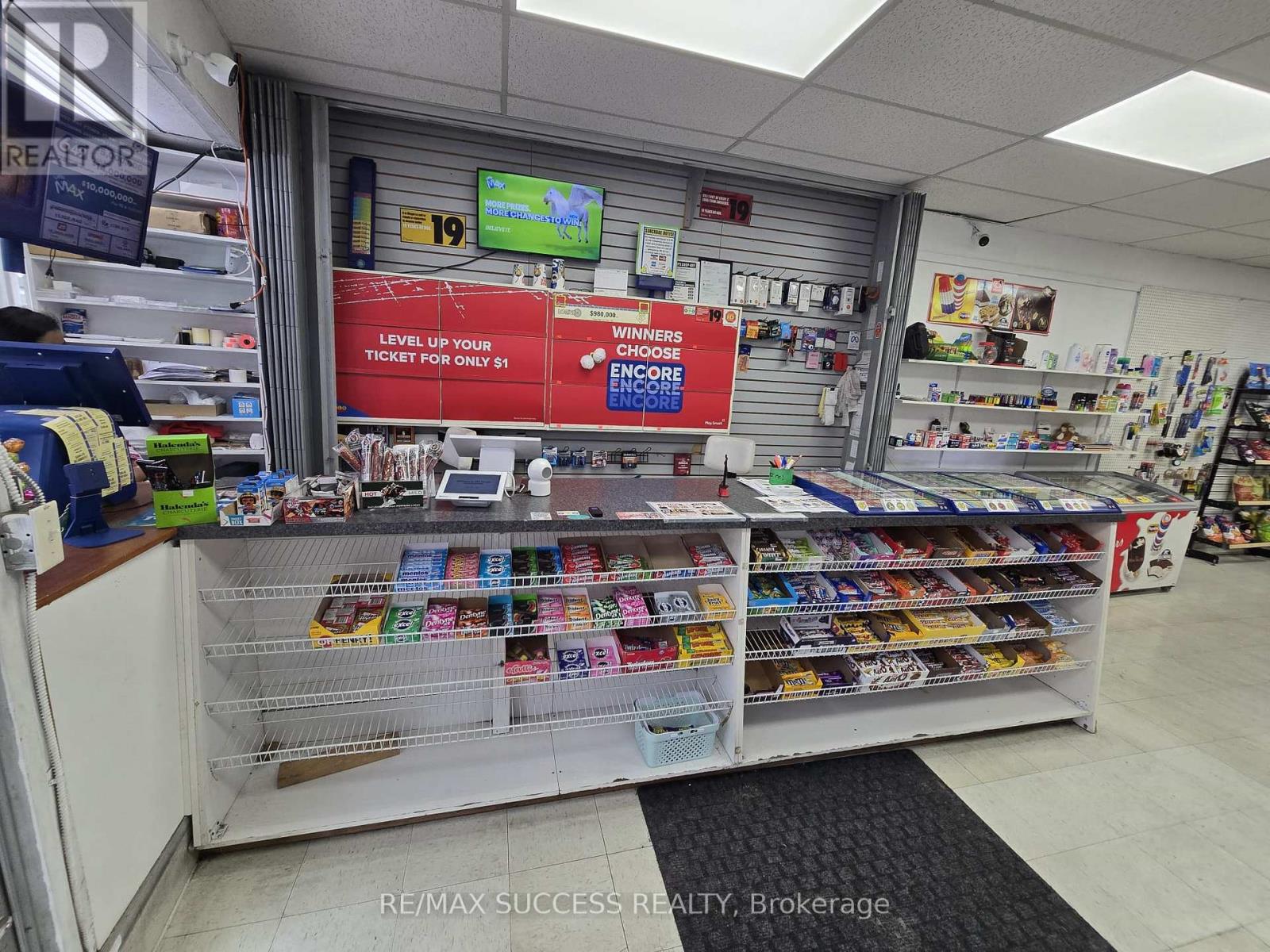 979 King Street E, Hamilton, Ontario  L8M 1C3 - Photo 5 - X13459174