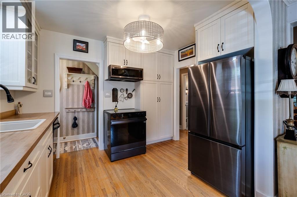 230 Sydney Street, Kitchener, Ontario N2G 3V7 - Photo 19 - 40840527