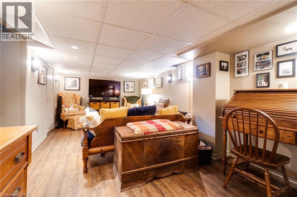 230 Sydney Street, Kitchener, Ontario N2G 3V7 - Photo 39 - 40840527
