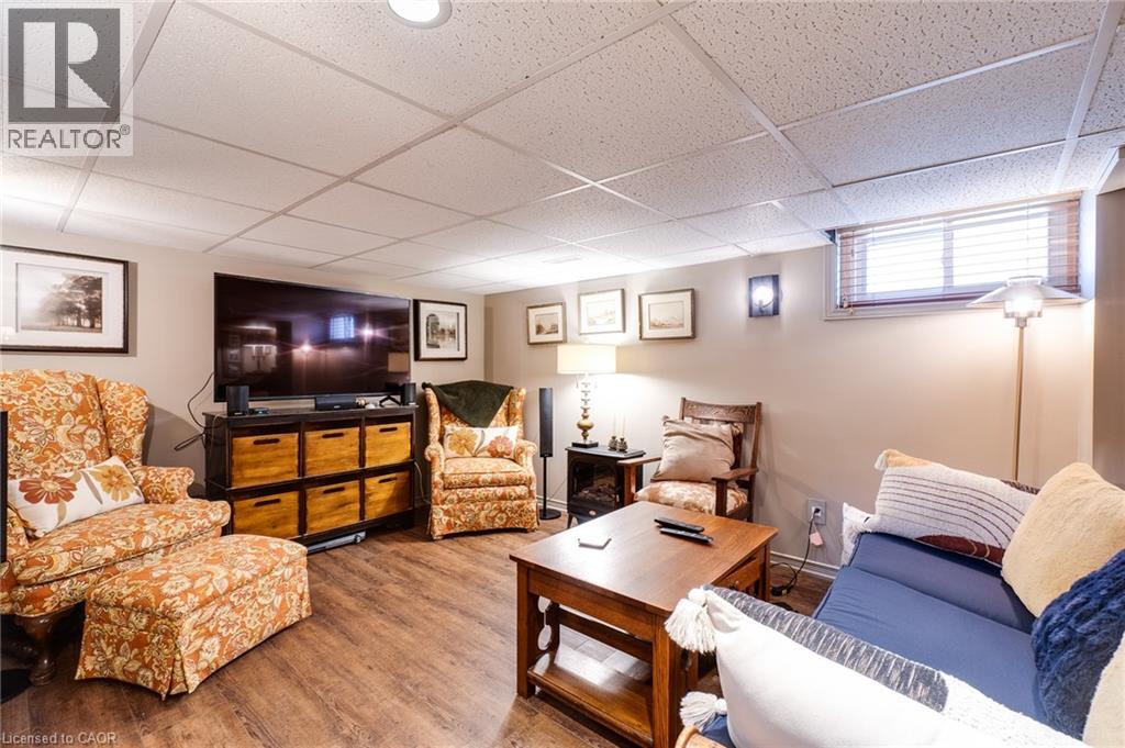 230 Sydney Street, Kitchener, Ontario N2G 3V7 - Photo 40 - 40840527