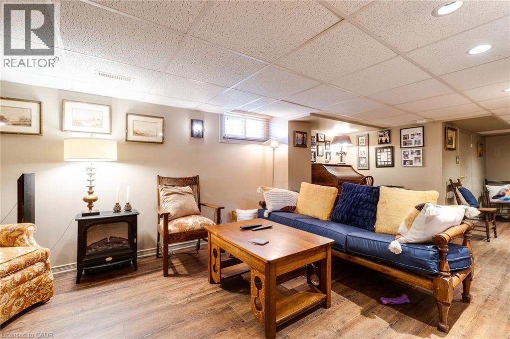 230 Sydney Street, Kitchener, Ontario N2G 3V7 - Photo 41 - 40840527