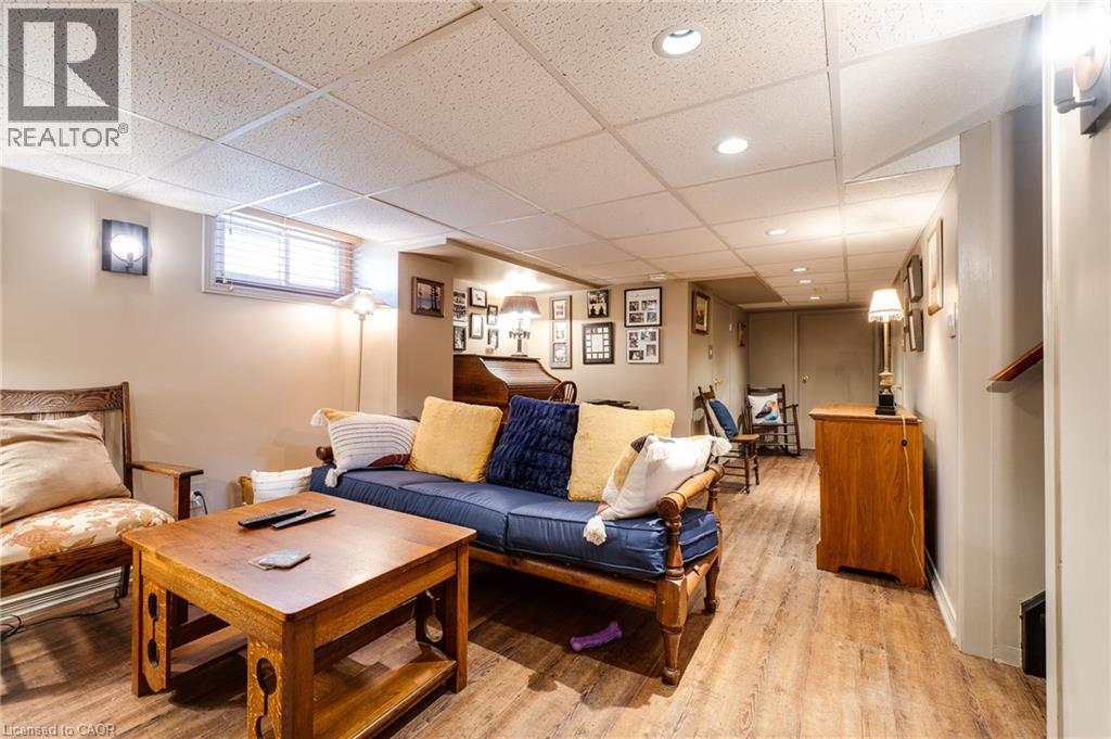230 Sydney Street, Kitchener, Ontario N2G 3V7 - Photo 42 - 40840527