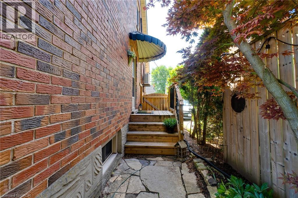 230 Sydney Street, Kitchener, Ontario N2G 3V7 - Photo 48 - 40840527