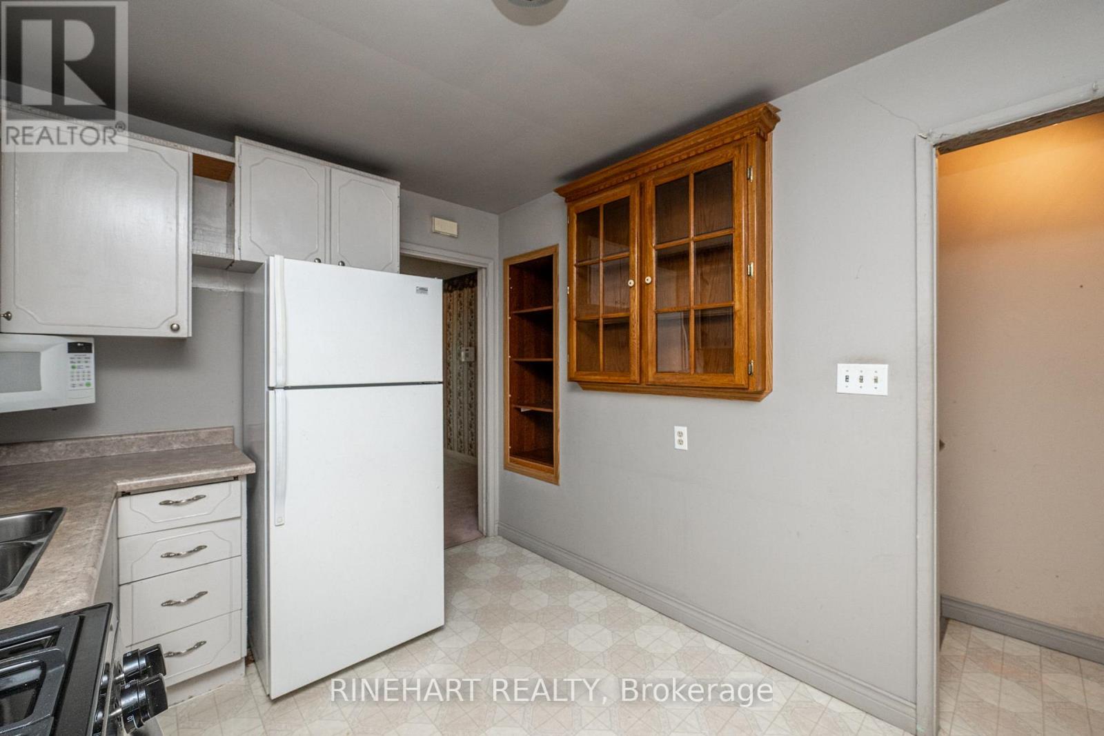 330 Connington Street, London South, Ontario  N6C 4C9 - Photo 11 - X13459296