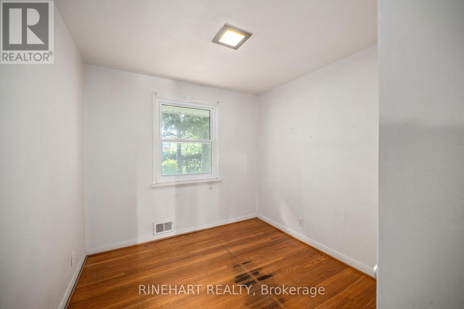 330 Connington Street, London South, Ontario  N6C 4C9 - Photo 13 - X13459296