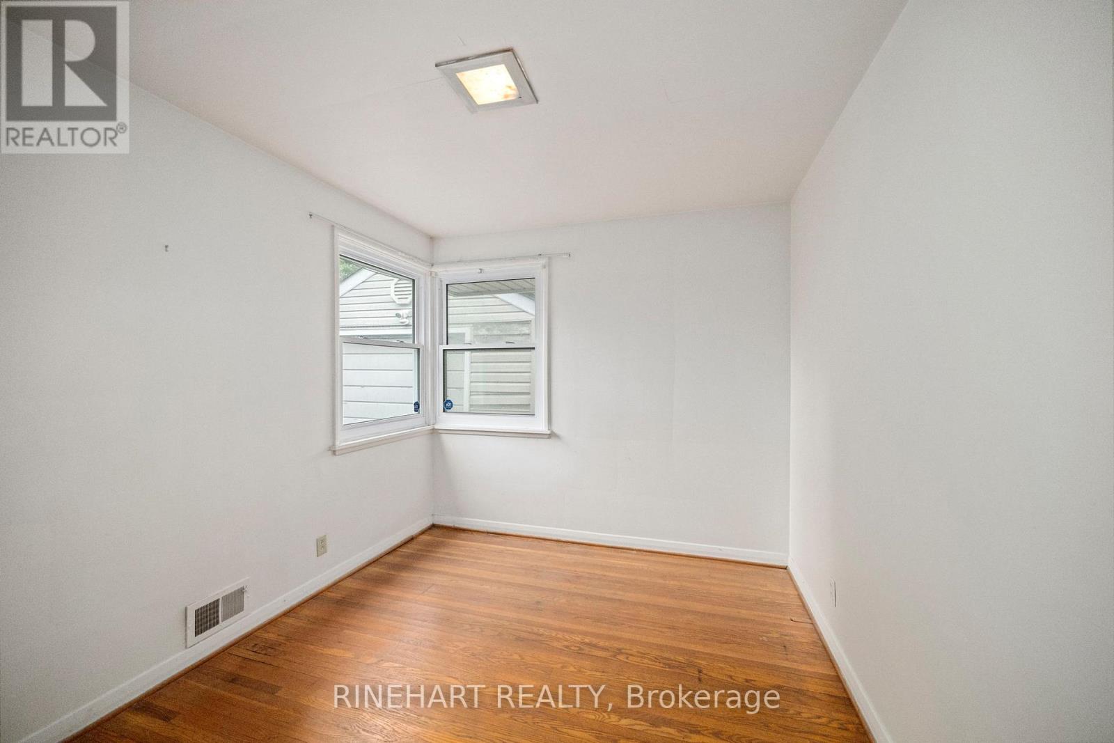330 Connington Street, London South, Ontario  N6C 4C9 - Photo 16 - X13459296