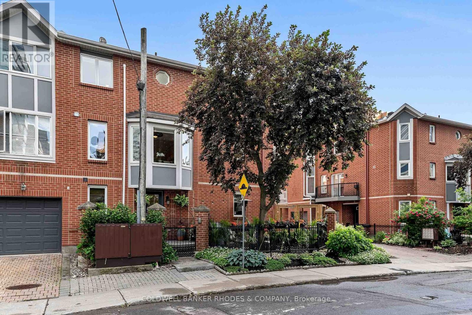 372 LISGAR STREET, Ottawa, Ontario