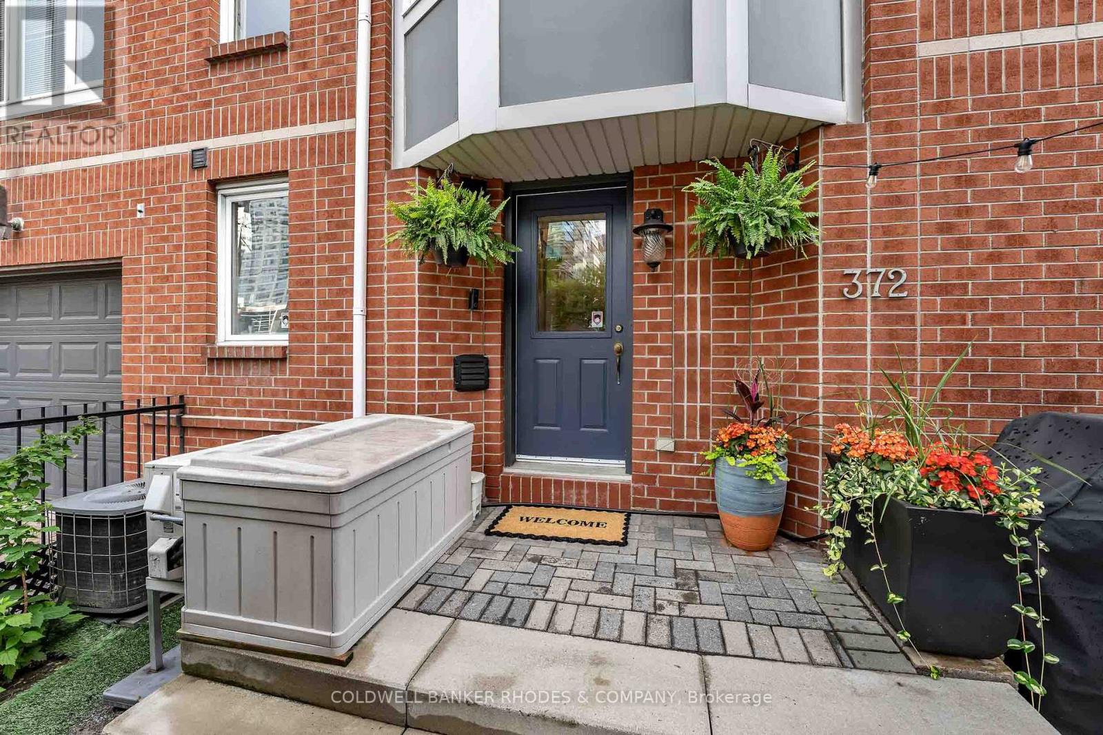 372 Lisgar Street, Ottawa, Ontario  K2P 2J3 - Photo 2 - X13459290