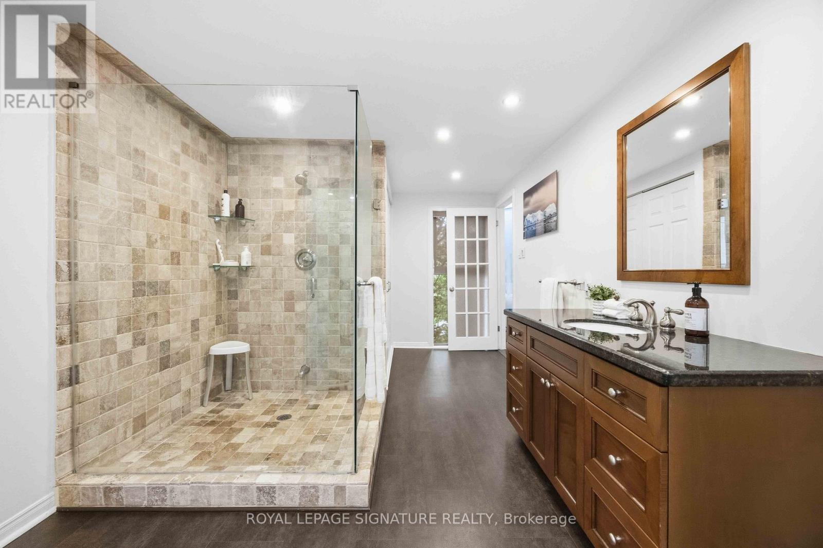 7 - 2366 Queen Street E, Toronto, Ontario M4E 1H4 - Photo 26 - E13459230