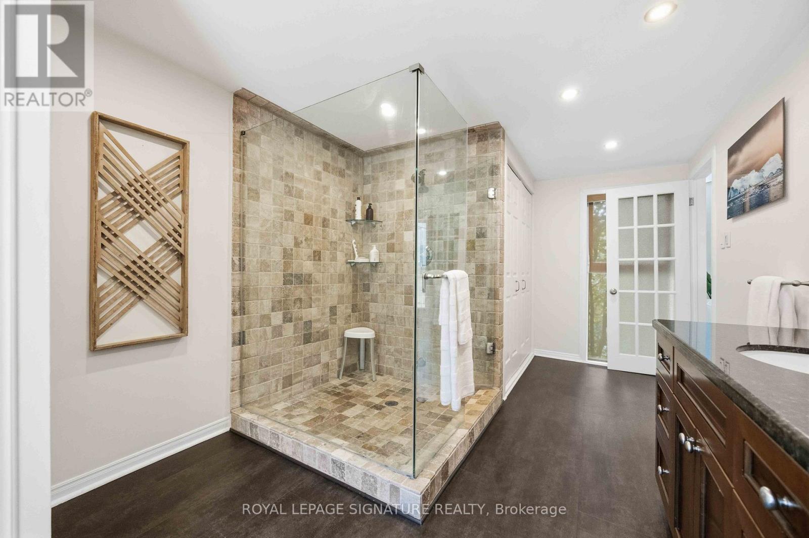 7 - 2366 Queen Street E, Toronto, Ontario M4E 1H4 - Photo 27 - E13459230