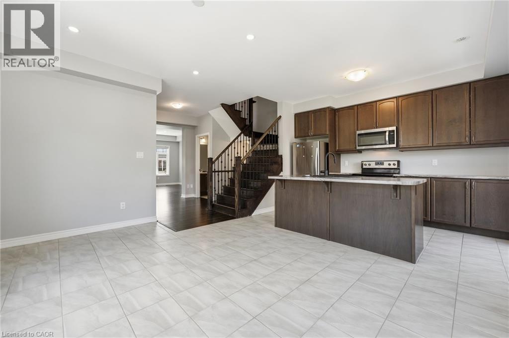 141 Borers Creek Circle, Hamilton, Ontario  L8B 1W3 - Photo 15 - 40840666
