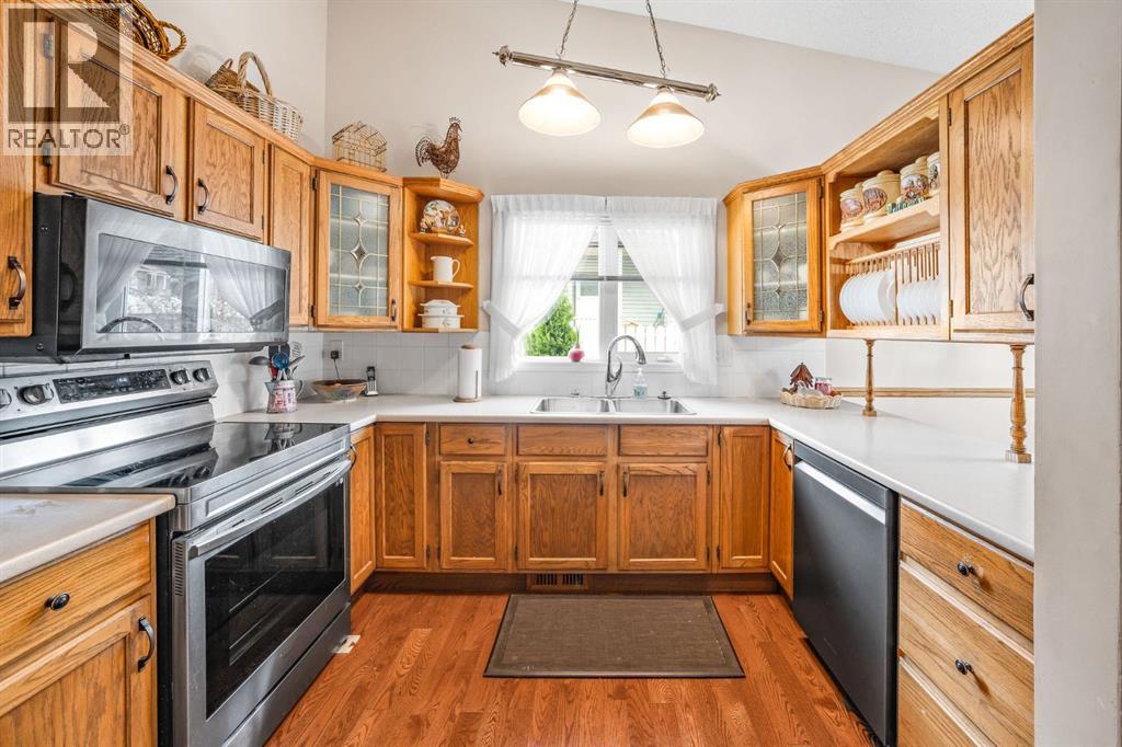 120 Shawnessy Drive Sw, Calgary, Alberta  T2Y 1B4 - Photo 8 - A2315502