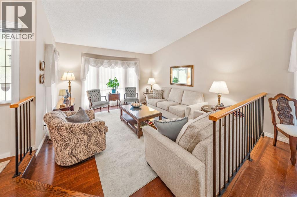 120 Shawnessy Drive Sw, Calgary, Alberta  T2Y 1B4 - Photo 5 - A2315502