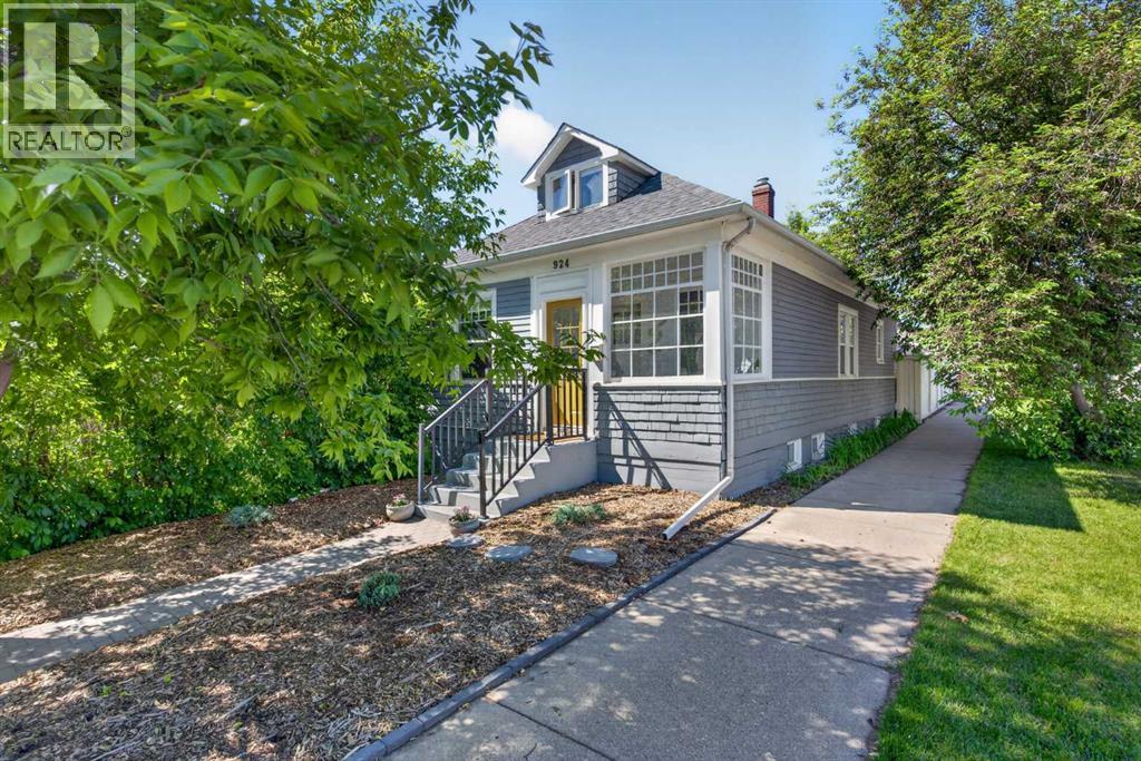 924 18 Avenue Se, Calgary, Alberta  T2G 1L3 - Photo 1 - A2319171