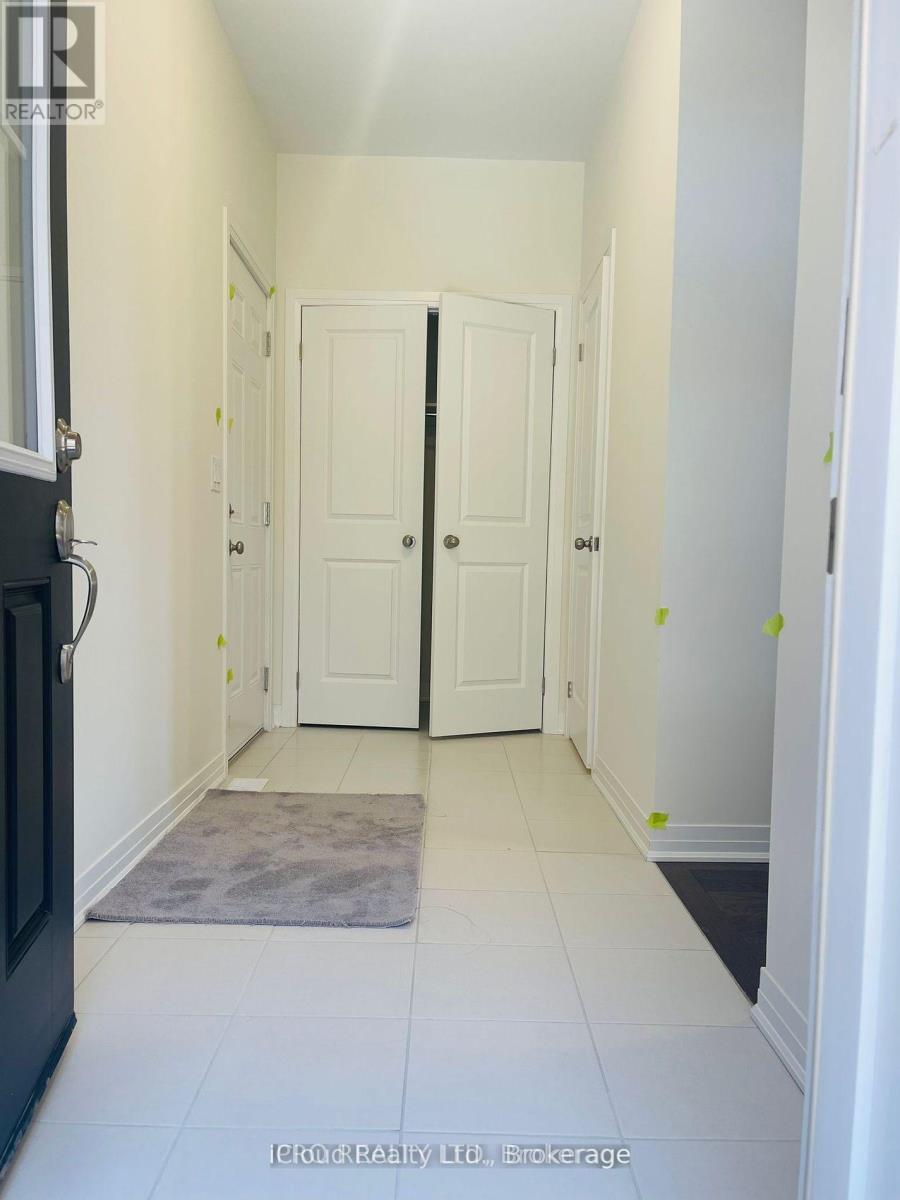 Upper Level - 35 Brixham Lane, Brampton, Ontario  L7A 5K2 - Photo 4 - W13459286