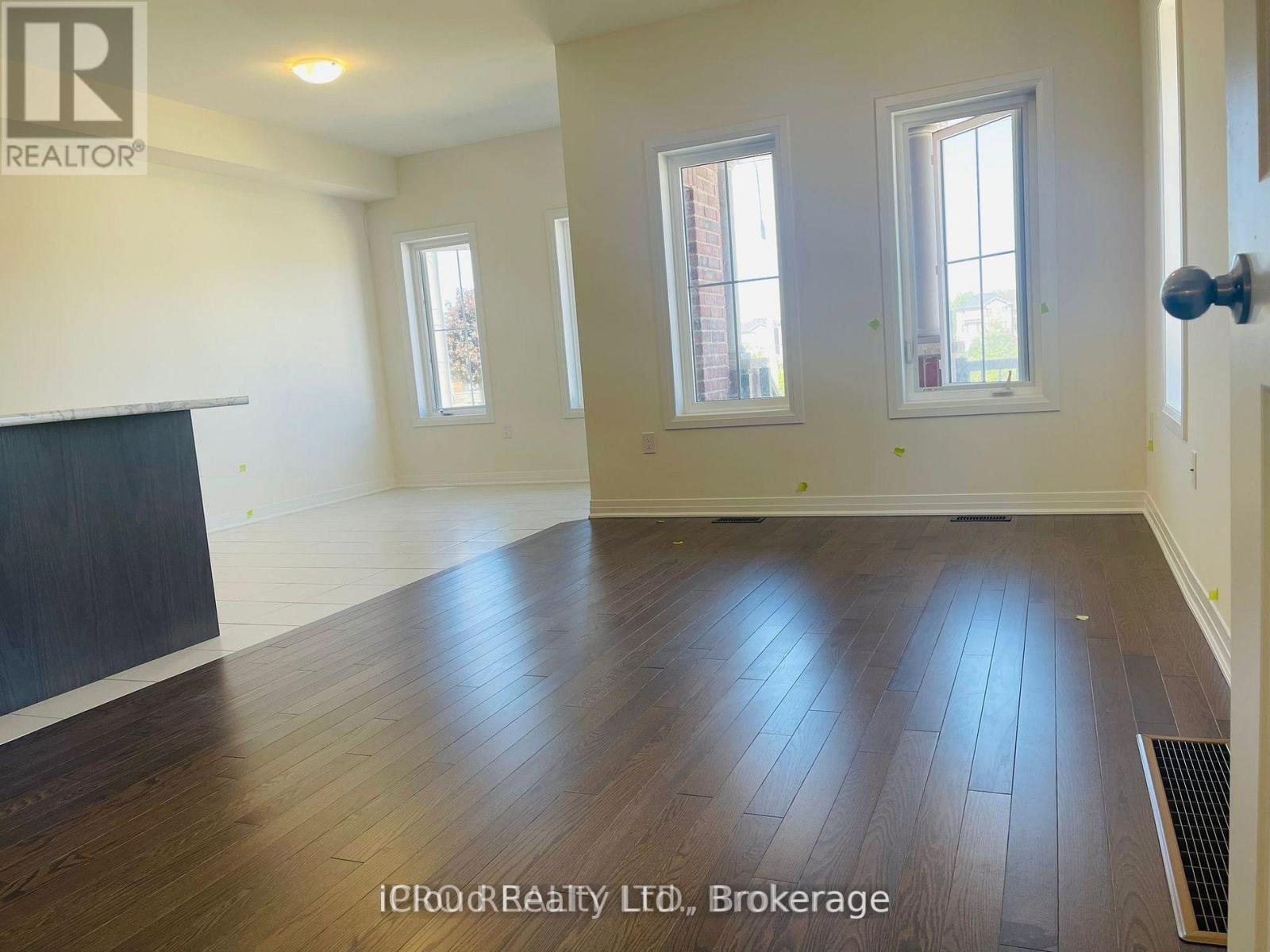 Upper Level - 35 Brixham Lane, Brampton, Ontario  L7A 5K2 - Photo 6 - W13459286
