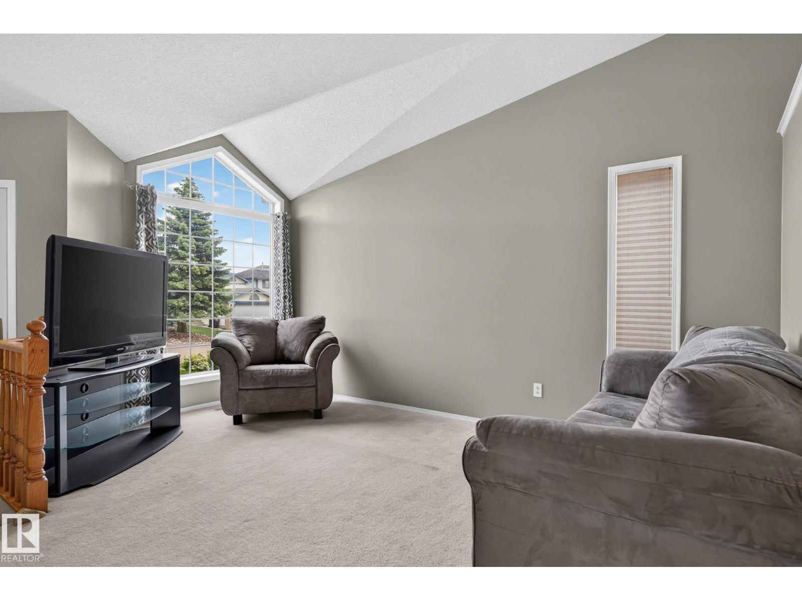 6225 159a Av Nw, Edmonton, Alberta  T5Y 2R9 - Photo 3 - E4494219
