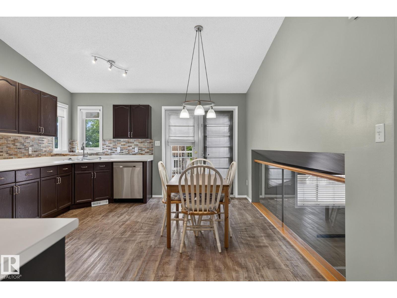 6225 159a Av Nw, Edmonton, Alberta  T5Y 2R9 - Photo 6 - E4494219