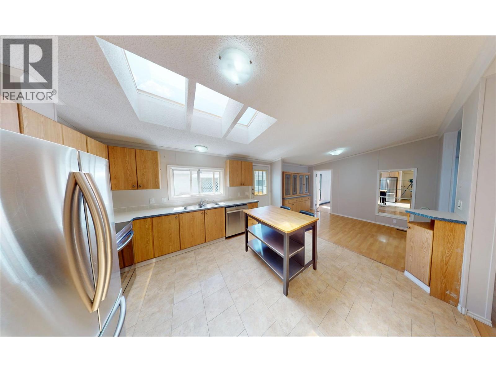 388 Red Cedar Crescent, Sparwood, British Columbia  V0B 2G0 - Photo 5 - 10391569