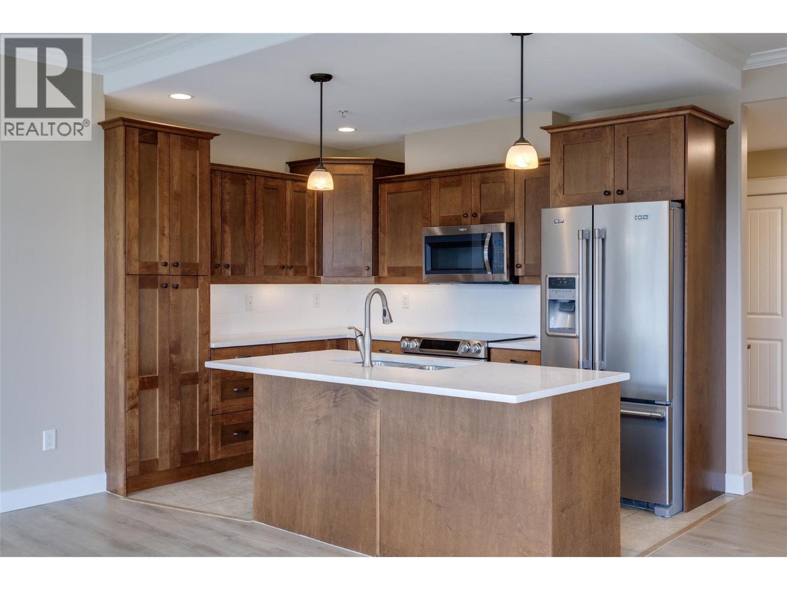 2470 Tuscany Drive Unit# 302, West Kelowna, British Columbia  V4T 3G8 - Photo 11 - 10391797