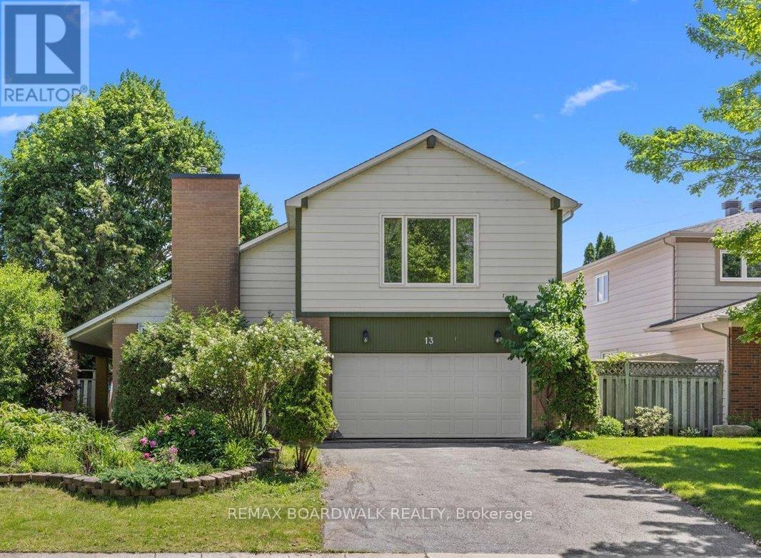 13 POMMEL CRESCENT, Ottawa, Ontario
