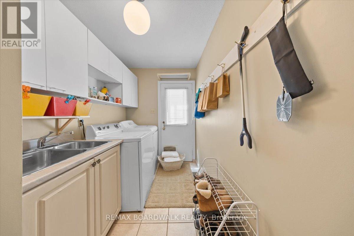 13 Pommel Crescent, Ottawa, Ontario  K2M 1A3 - Photo 17 - X13459298