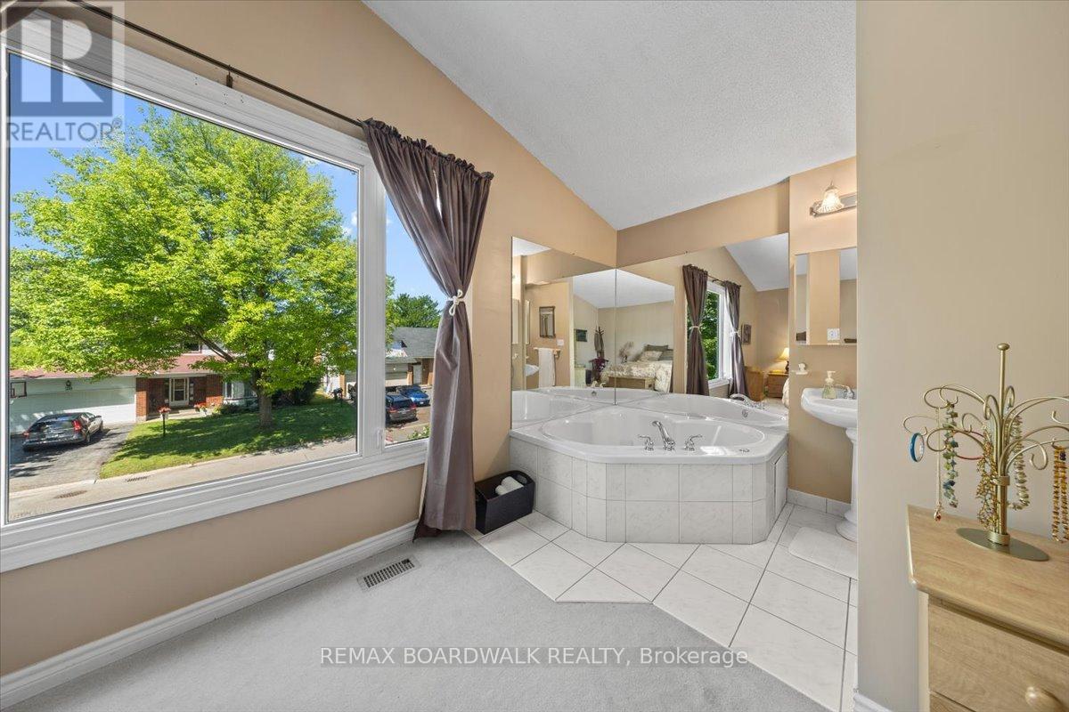 13 Pommel Crescent, Ottawa, Ontario  K2M 1A3 - Photo 31 - X13459298