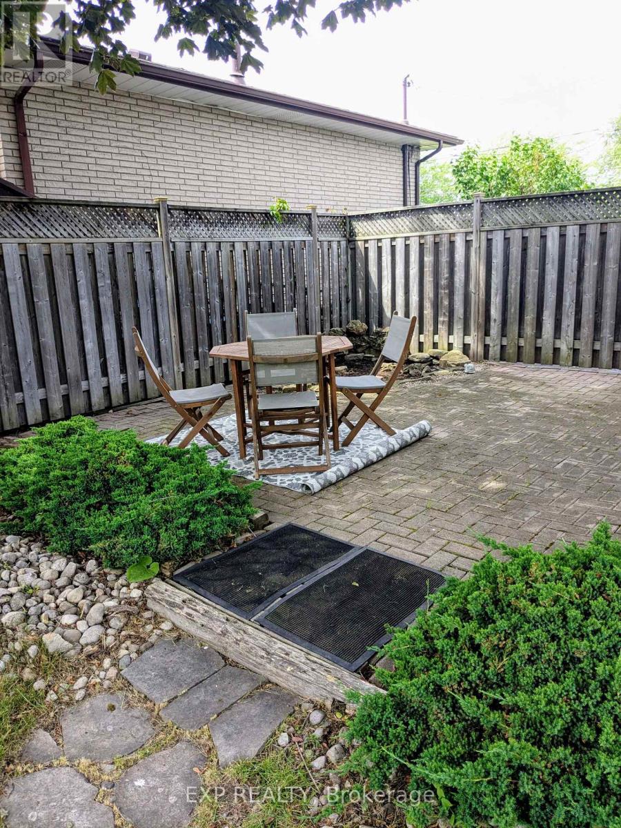 673 Winston Road, Grimsby, Ontario  L3M 4E8 - Photo 19 - X13453808