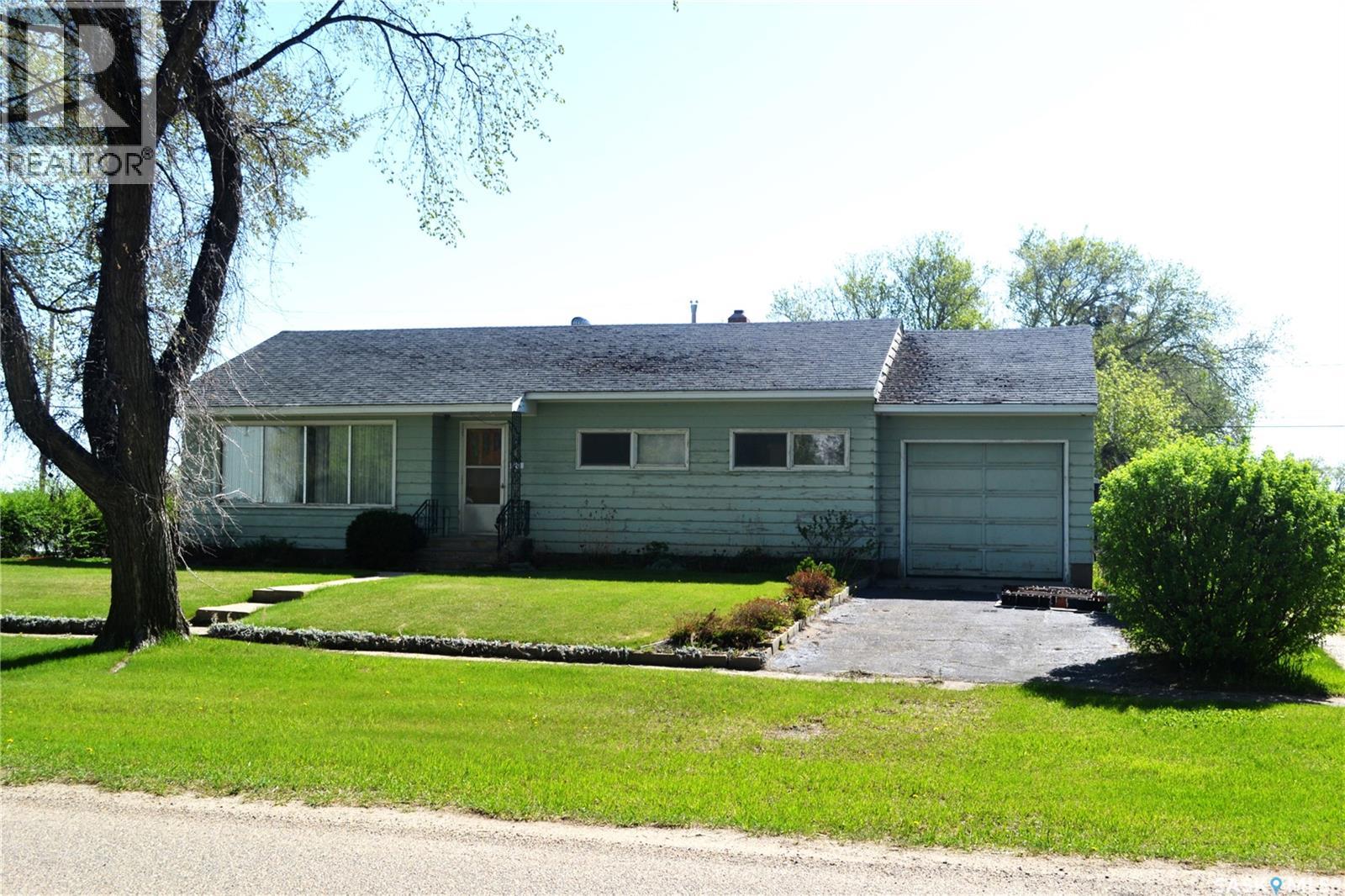 100 Main Street, Radisson, Saskatchewan  S0K 3L0 - Photo 30 - SK037770