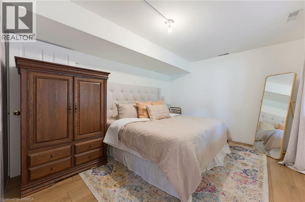27 Hampton Court, St. George, Ontario  N0E 1N0 - Photo 15 - 40840973