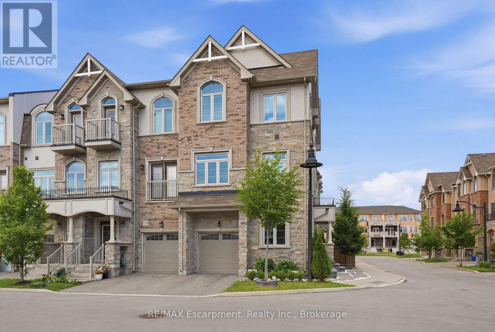 141 Borers Creek Circle, Hamilton, Ontario  L8B 1W3 - Photo 1 - X13459338