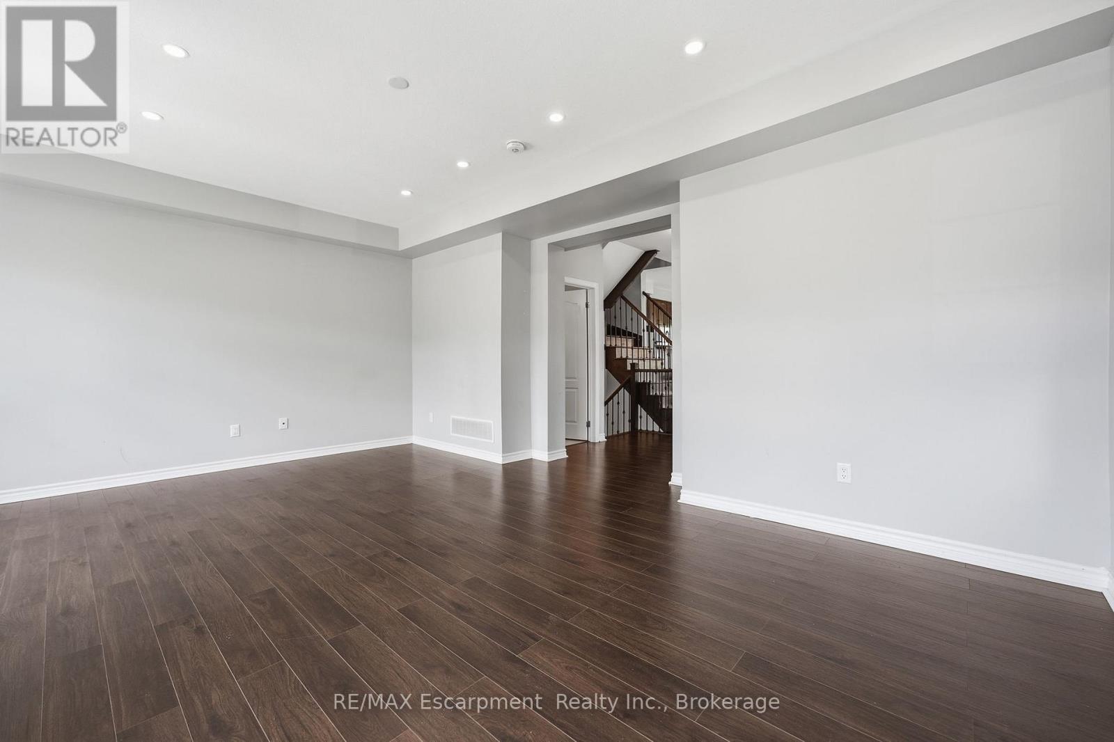 141 Borers Creek Circle, Hamilton, Ontario  L8B 1W3 - Photo 23 - X13459338