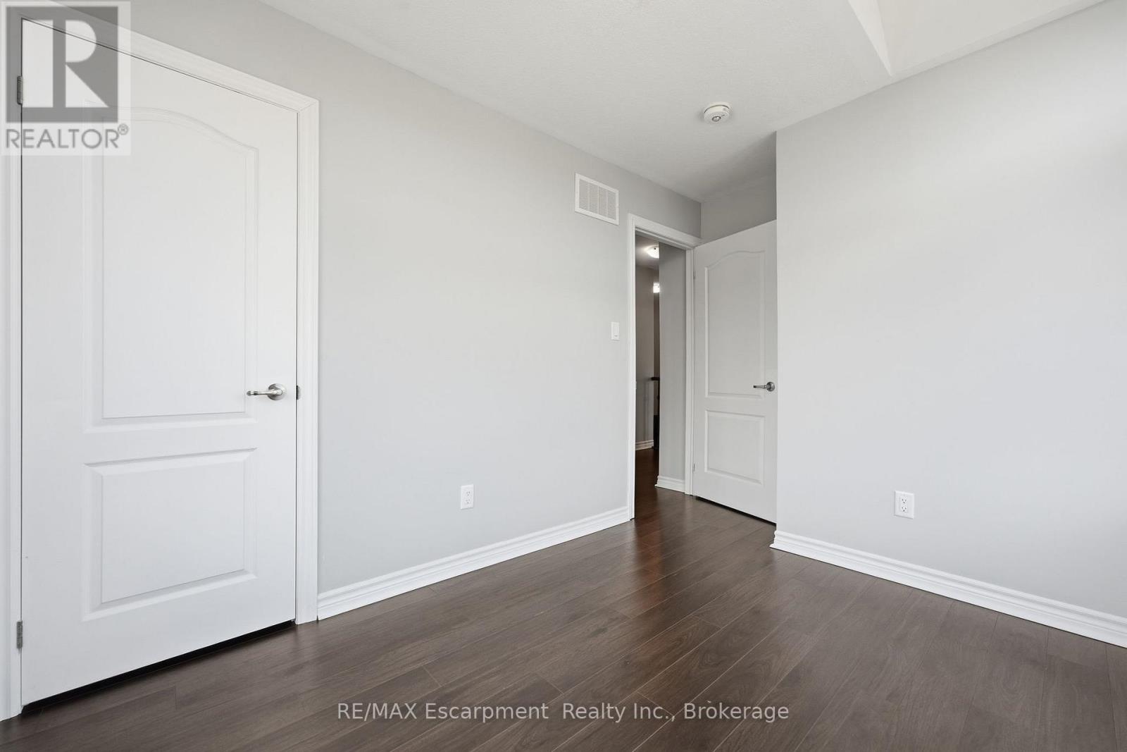 141 Borers Creek Circle, Hamilton, Ontario  L8B 1W3 - Photo 31 - X13459338