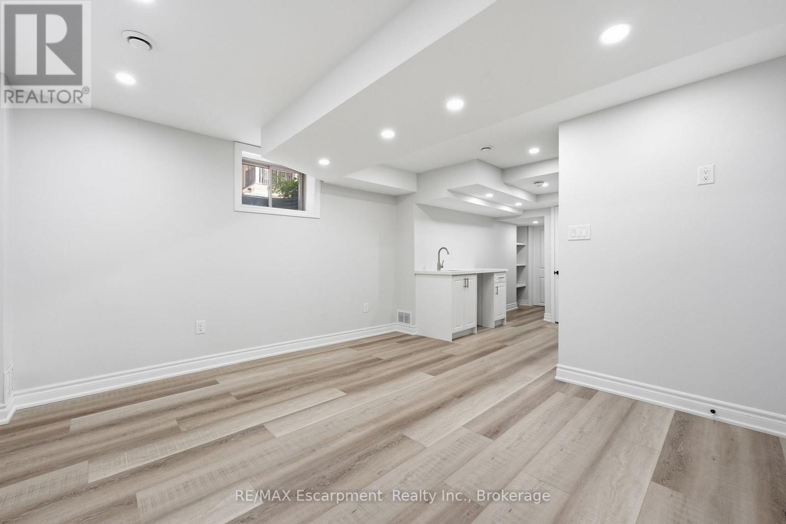 141 Borers Creek Circle, Hamilton, Ontario  L8B 1W3 - Photo 40 - X13459338
