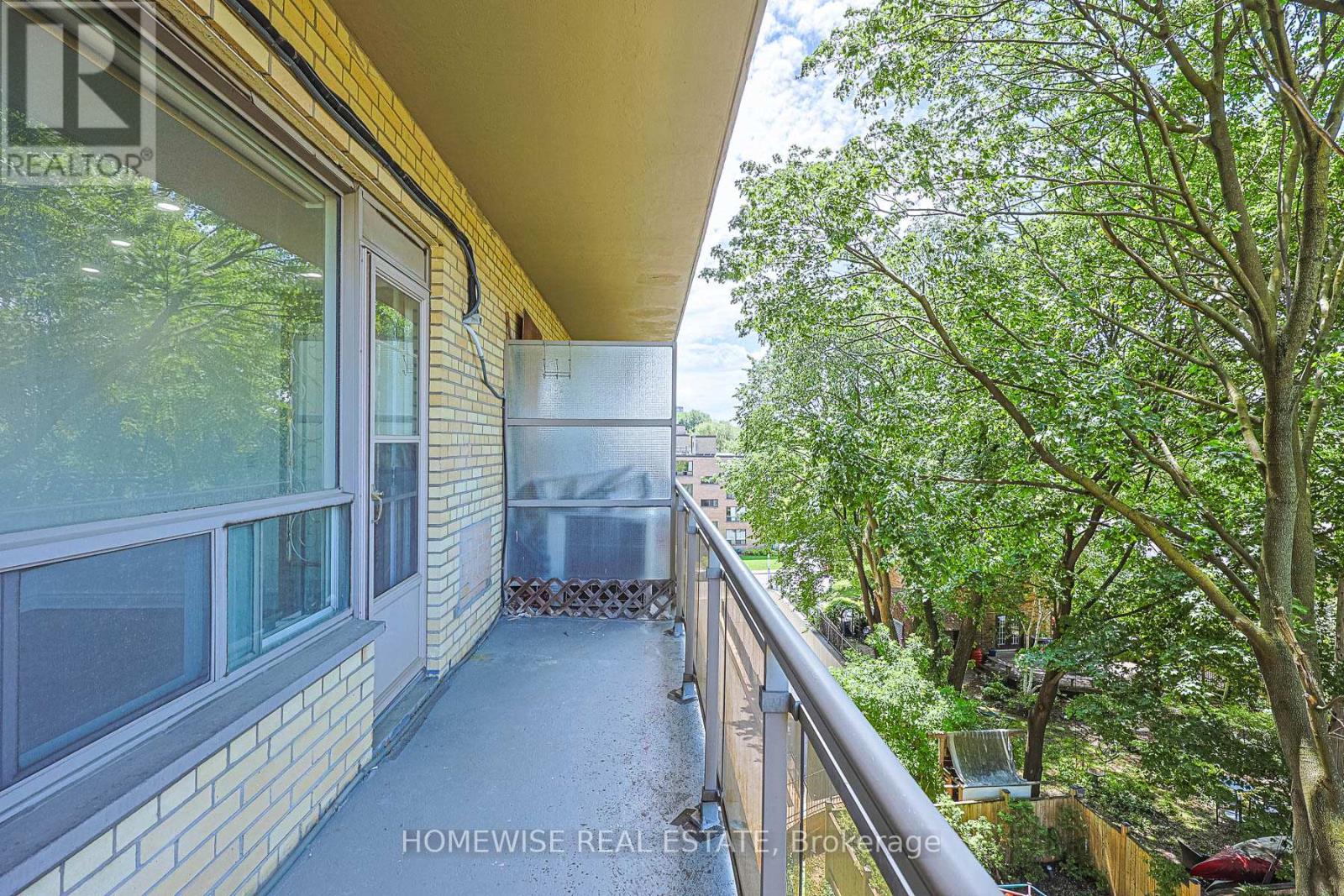 401 - 2500 Bathurst Street, Toronto, Ontario  M6B 2Y8 - Photo 18 - C13459390