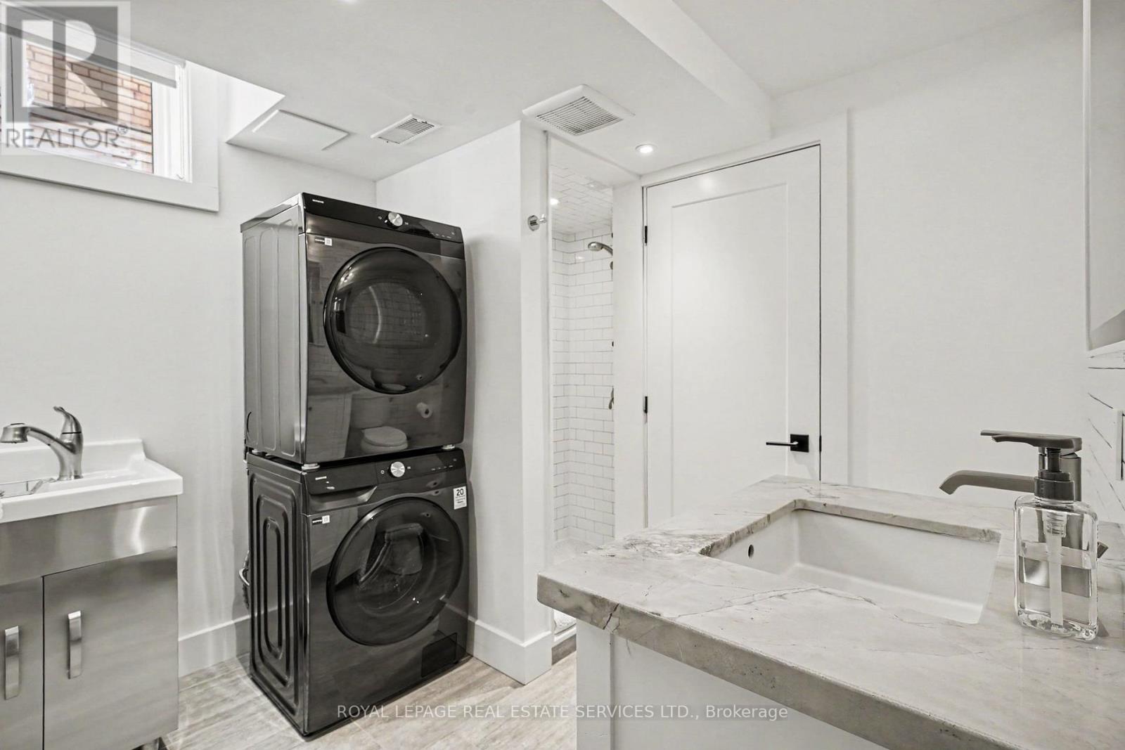 25 Brougham Crescent, Toronto, Ontario  M9R 1J3 - Photo 29 - W13456408