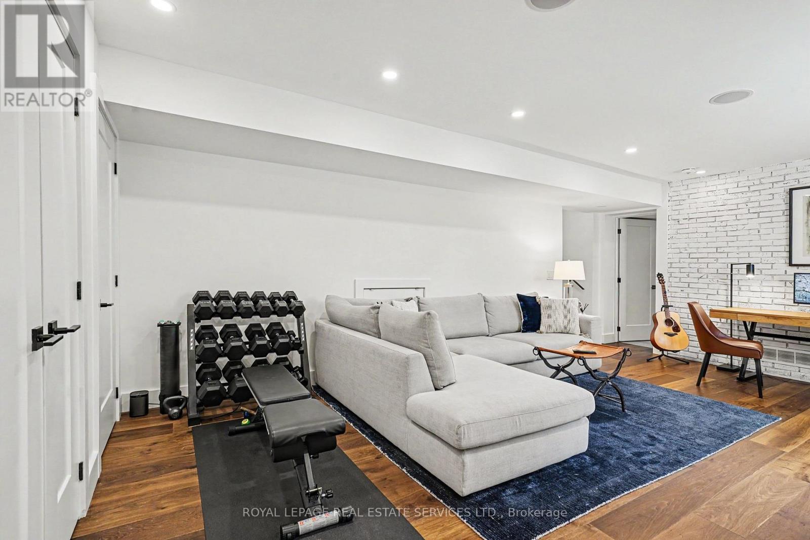 25 Brougham Crescent, Toronto, Ontario  M9R 1J3 - Photo 25 - W13456408