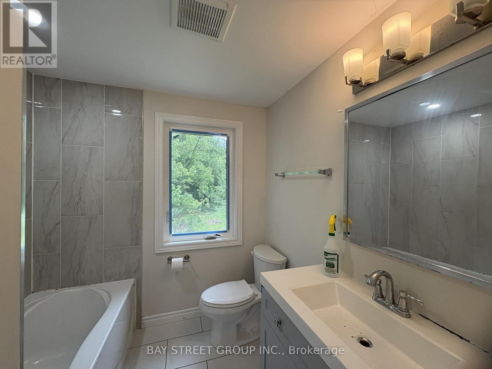 59 Ann Street, Hamilton, Ontario  L9H 2N4 - Photo 11 - X13440956