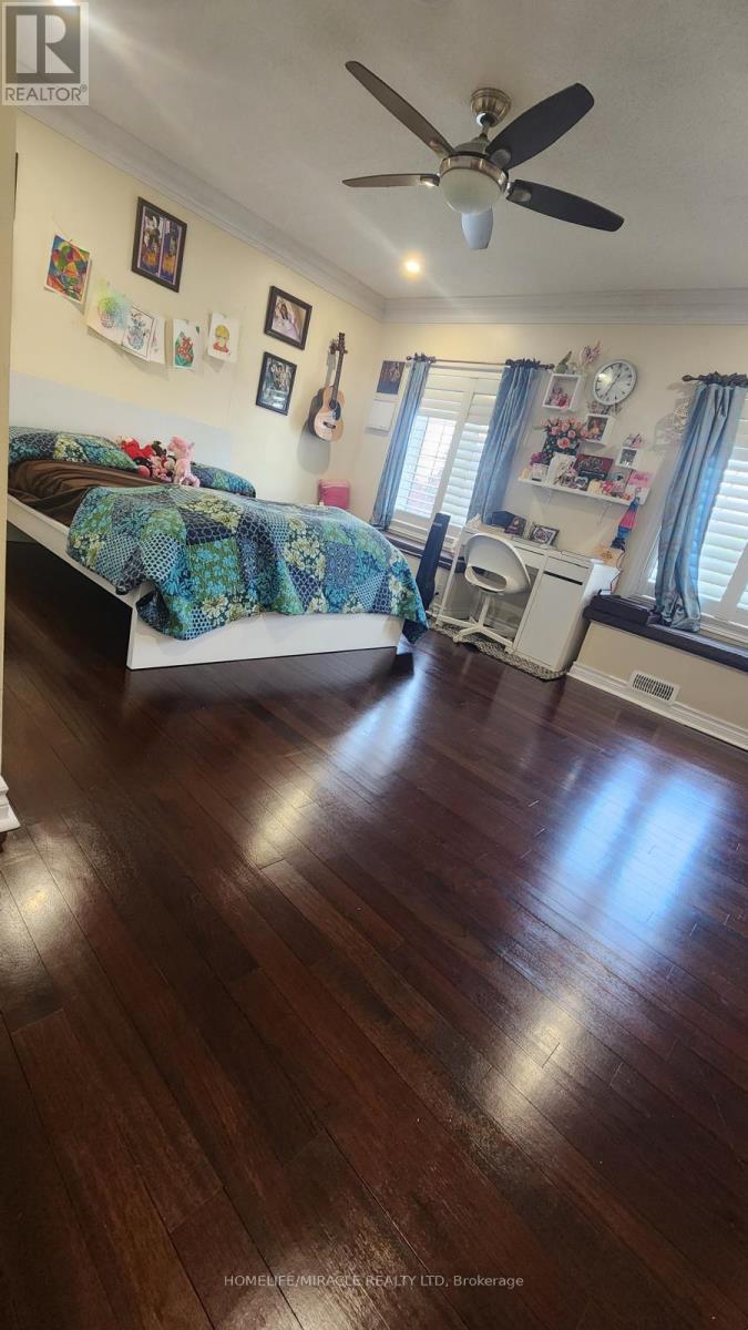 3076 Bayberry Drive, Mississauga, Ontario  L5N 6P1 - Photo 14 - W13459354