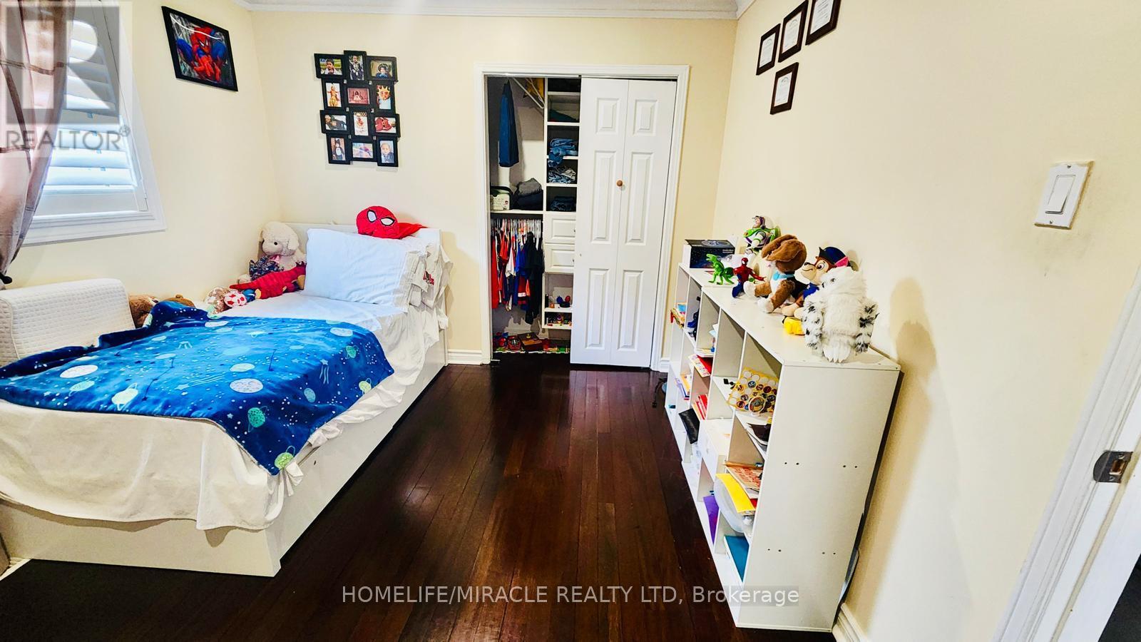 3076 Bayberry Drive, Mississauga, Ontario  L5N 6P1 - Photo 16 - W13459354