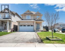 4 CUTTS CRESCENT, Hamilton, Ontario