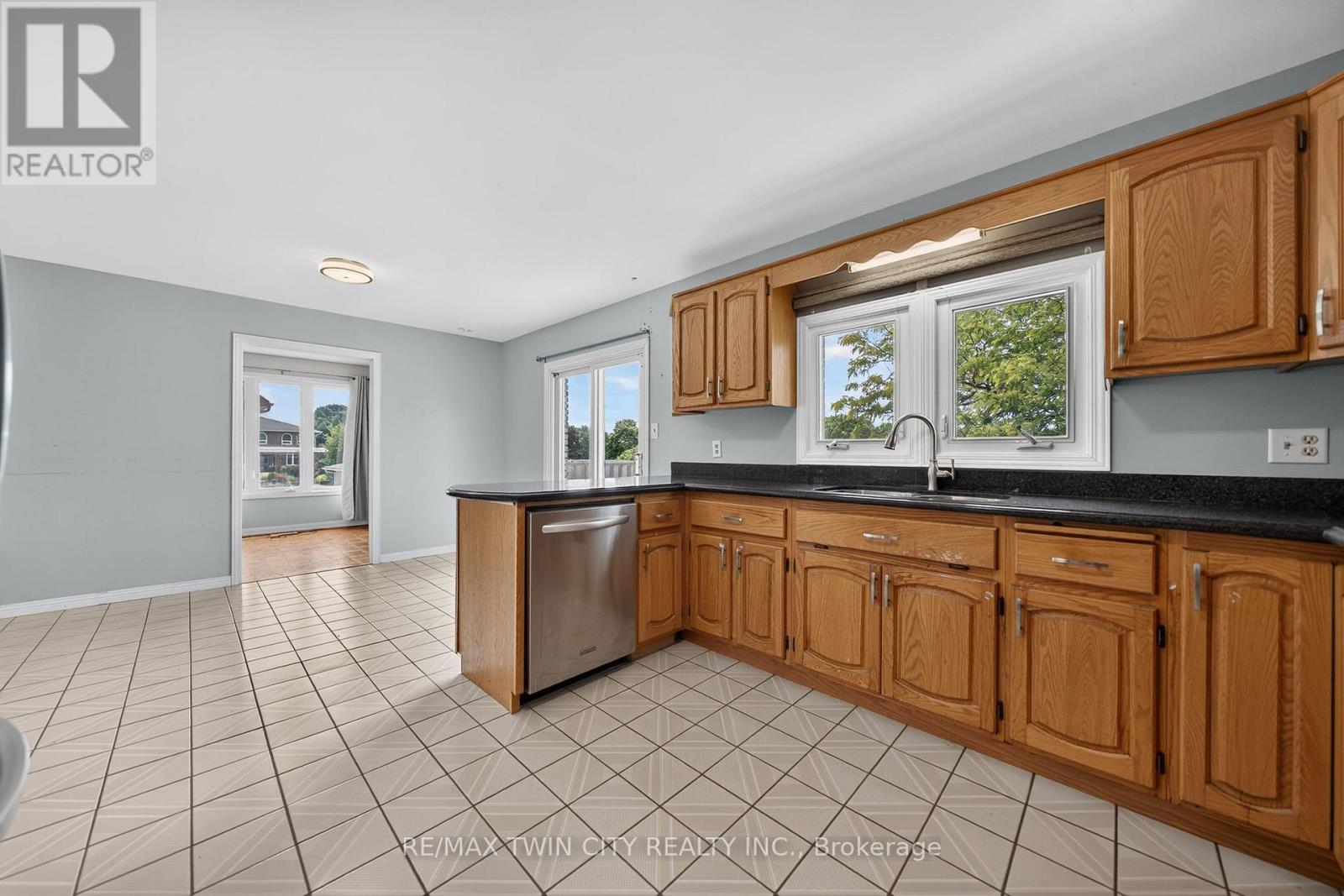 238 Hillmer Road, Cambridge, Ontario  N1R 6N8 - Photo 12 - X13459388