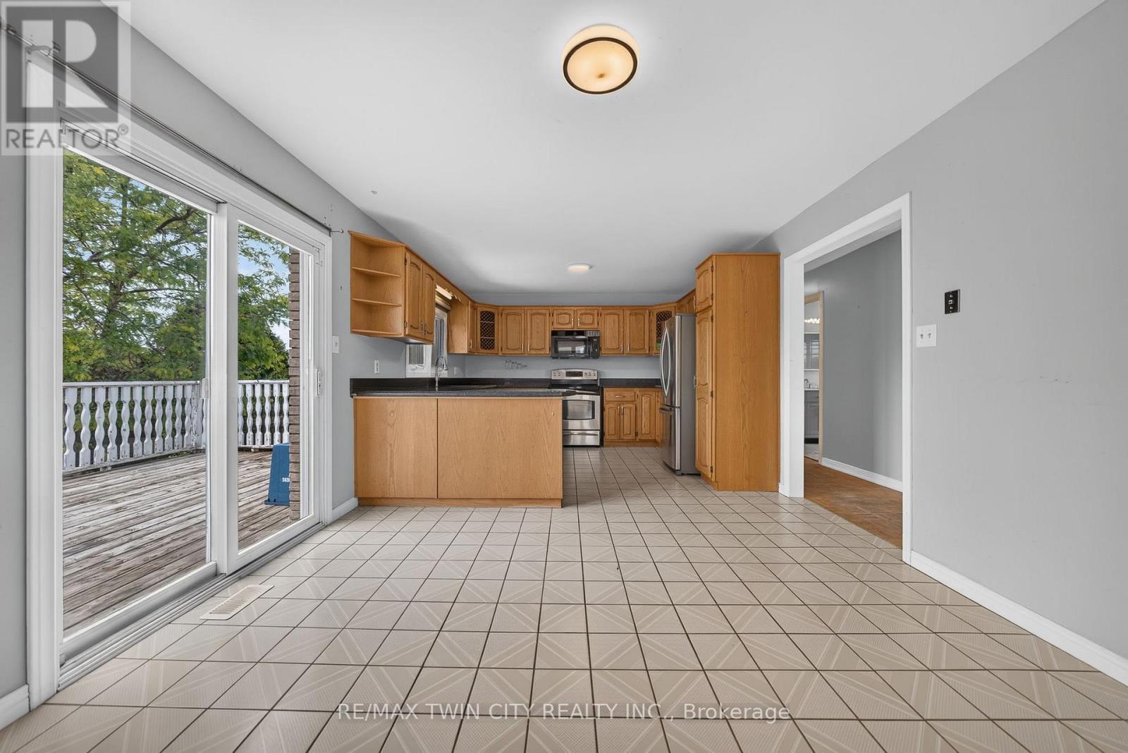 238 Hillmer Road, Cambridge, Ontario  N1R 6N8 - Photo 9 - X13459388