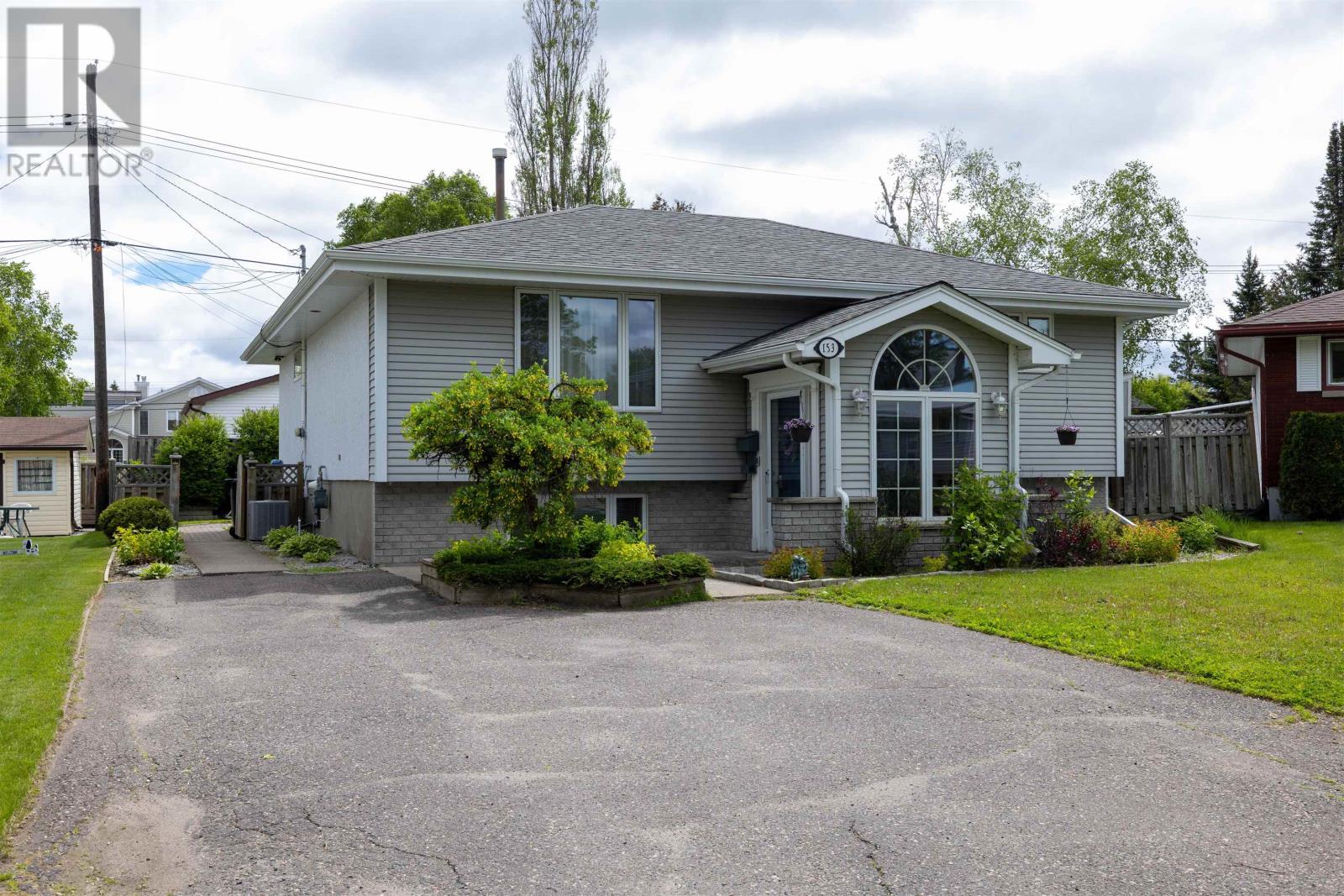 153 Theresa ST, Thunder Bay, Ontario
