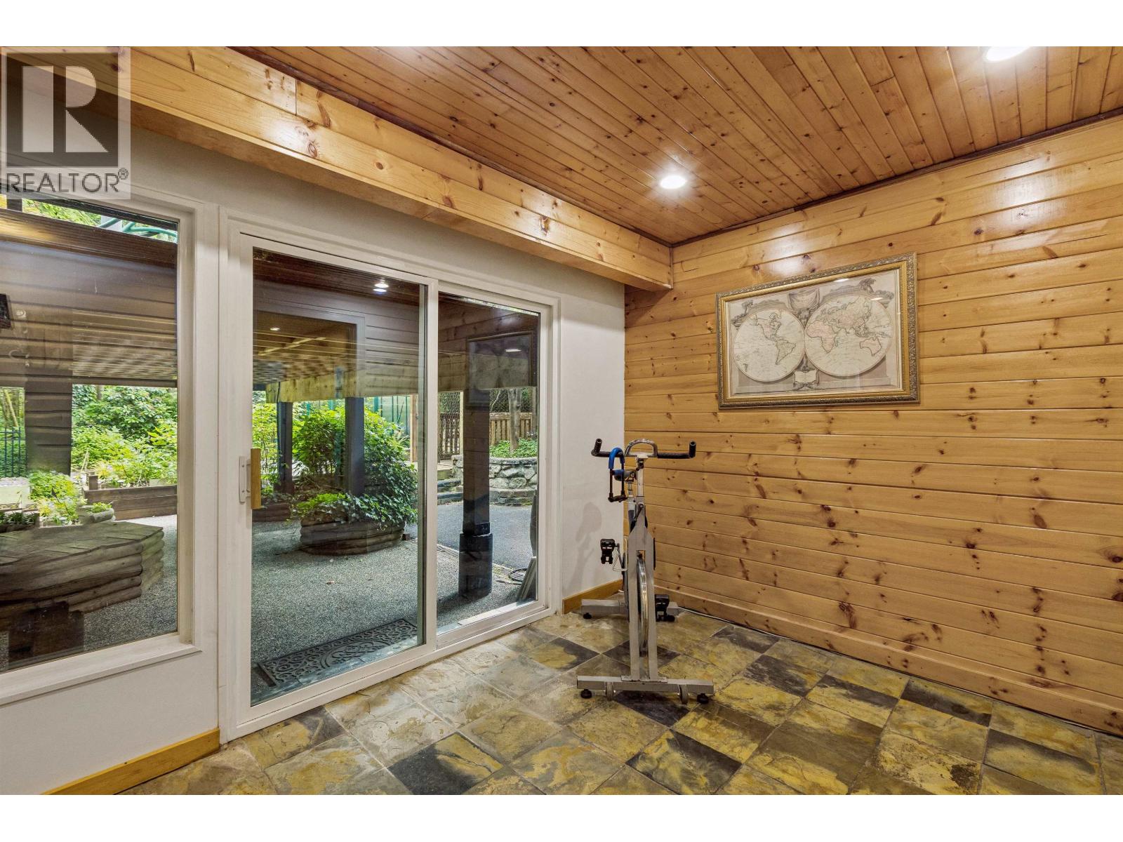 1501 Ostler Court, North Vancouver, British Columbia  V7G 2P1 - Photo 33 - R3137348