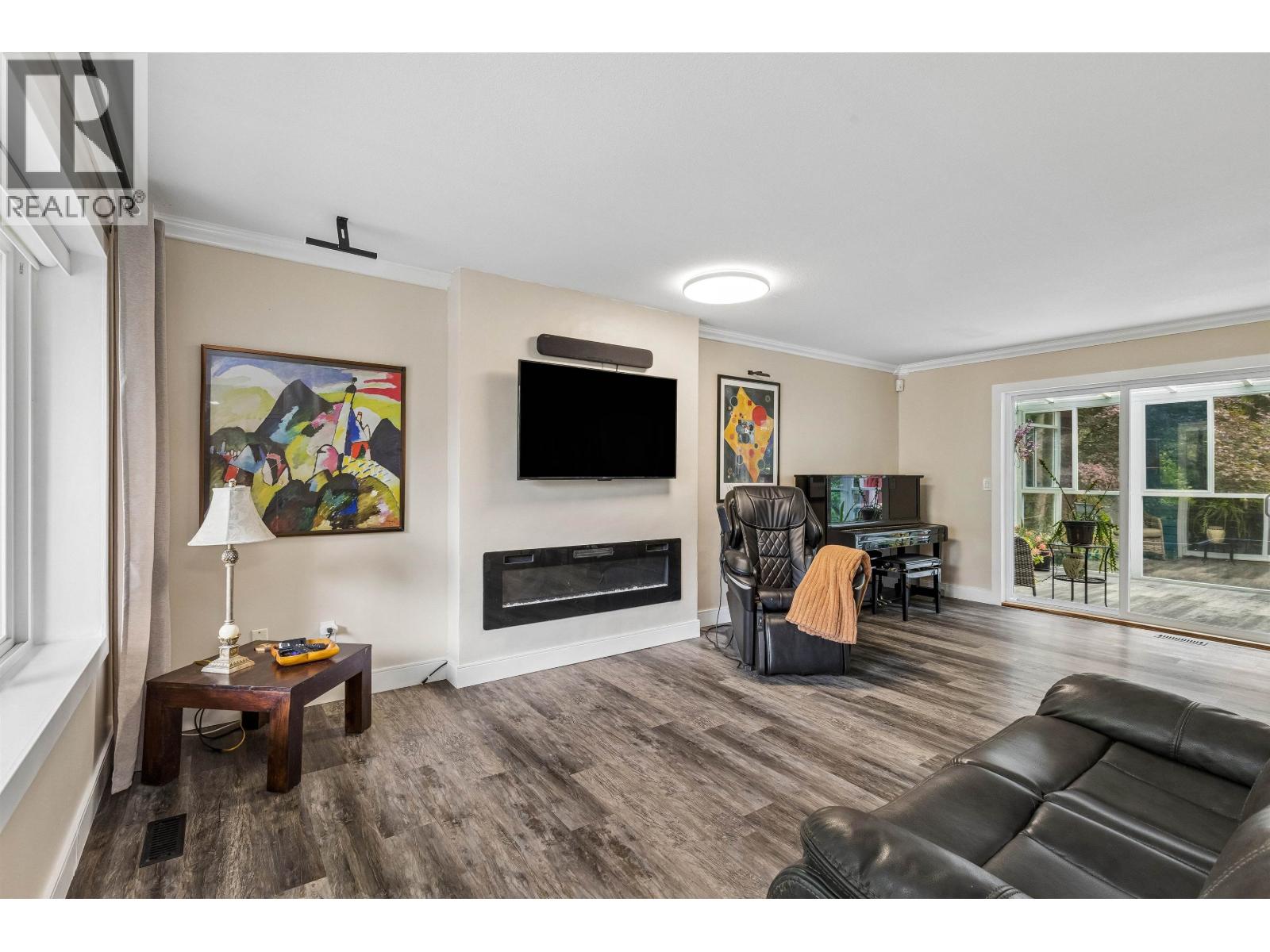 1501 Ostler Court, North Vancouver, British Columbia  V7G 2P1 - Photo 4 - R3137348